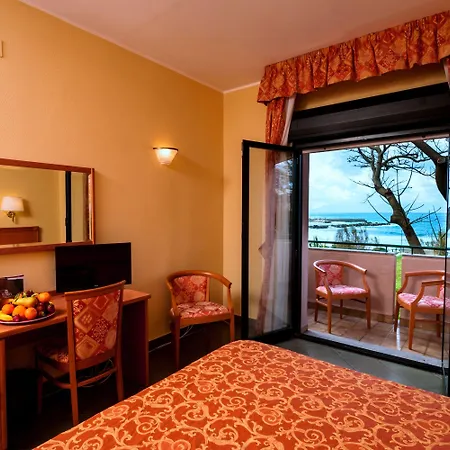 Hotel Th Cinisi - Florio Park Terrasini