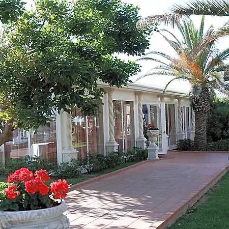 Szálloda Th - Florio Park 4*