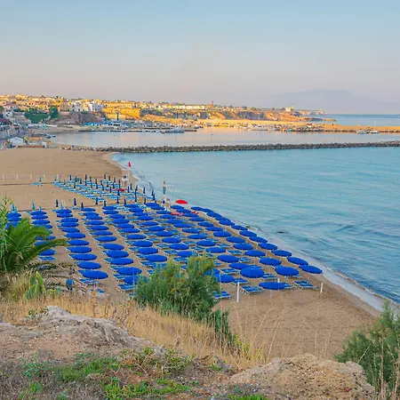Th - Florio Park 4*