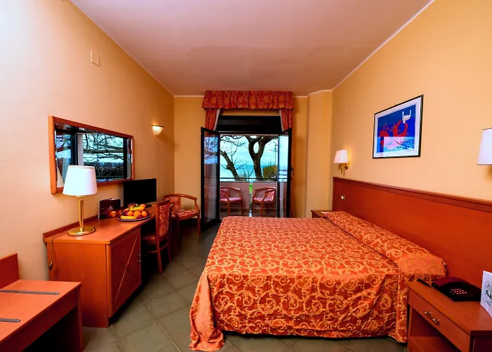 Hotel Th Cinisi - Florio Park Terrasini